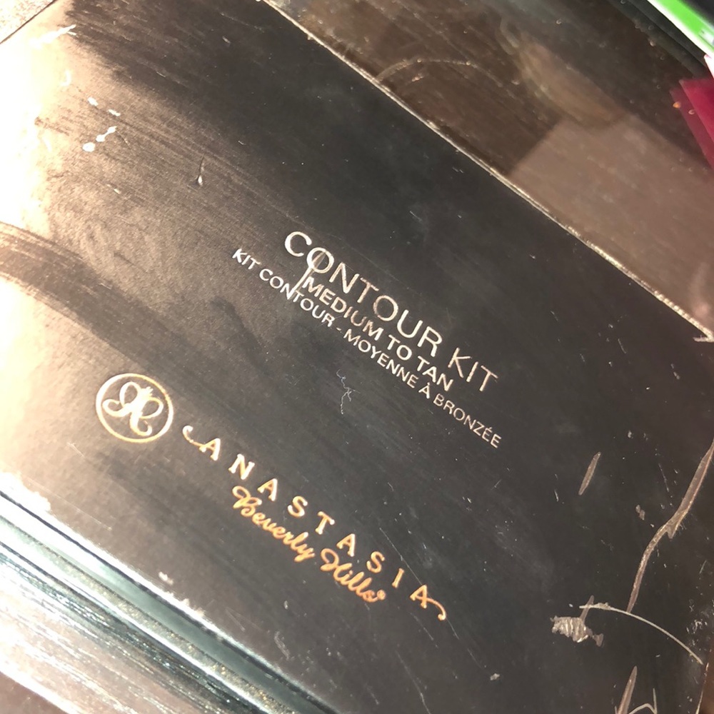 Anastasia Beverly Hills contour kit